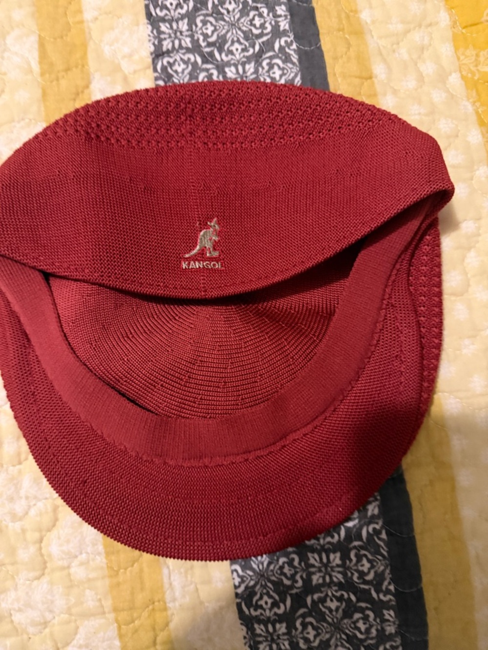 Kangol Men's Burgundy Knit Casual Cap with Embroidered Logo